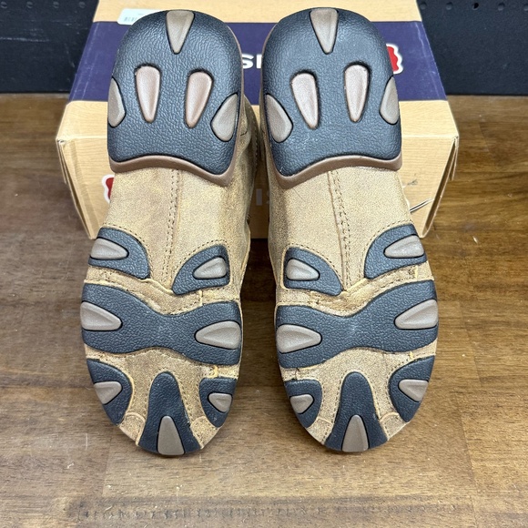 New W/ Box! Women's Twisted X Driving Mocs D Toe Brown Bomber Shoes Size 8 - Picture 5 of 5